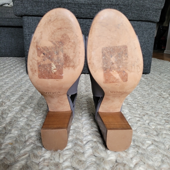 VINCE Faye Bootie 8.5 Truffle - Picture 8 of 10